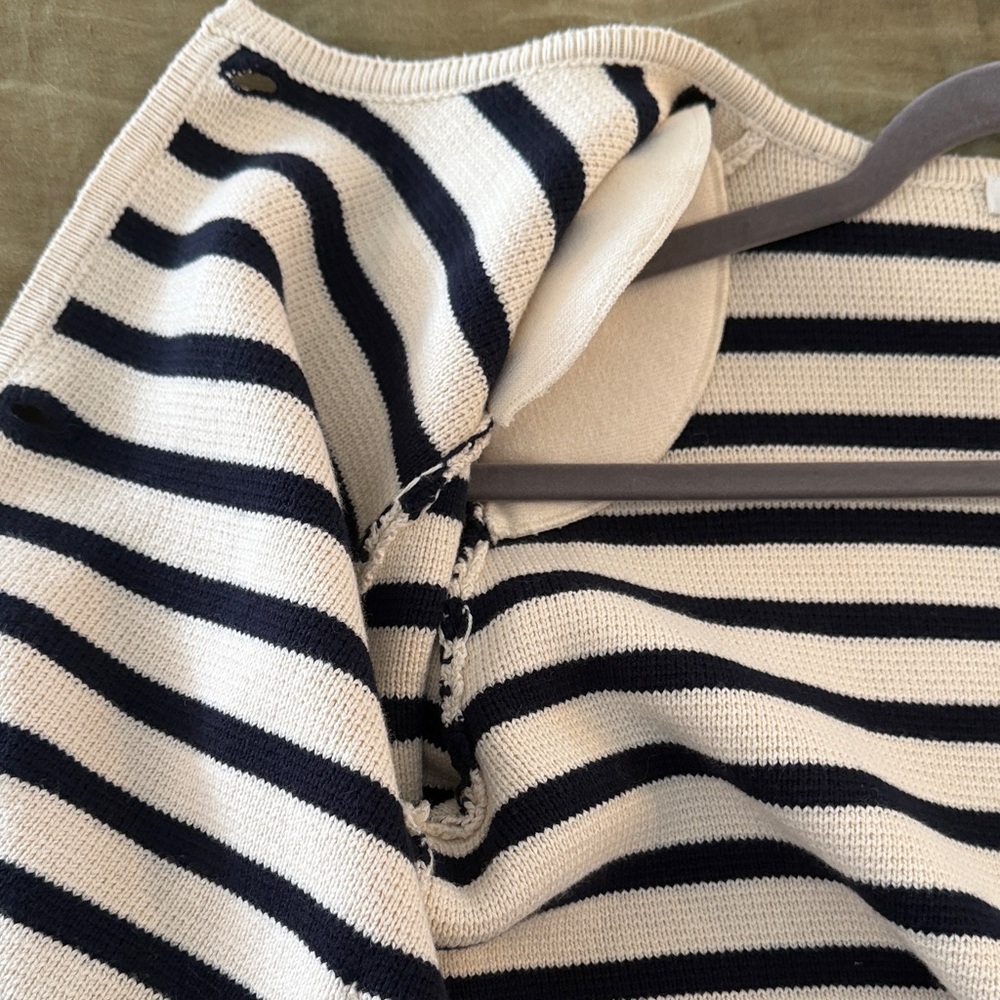 Alex Mill Women's Navy and Cream Striped Cardigan - Picture 6 of 9